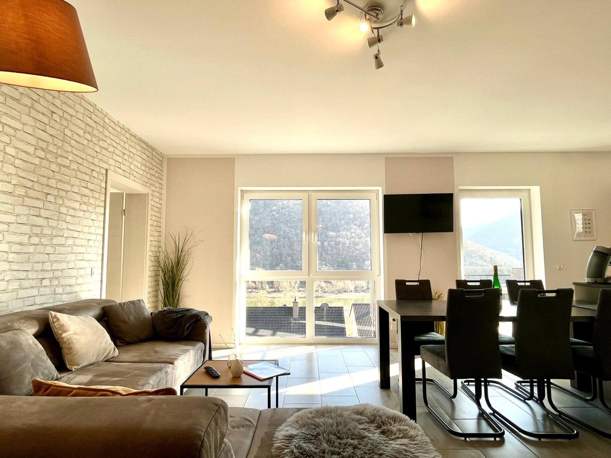 Ferienwohnung Moseltraum, 1-6 Pers, Mit 3 Schlafzimmer Und Panoramabalkon Mueden Ngoại thất bức ảnh