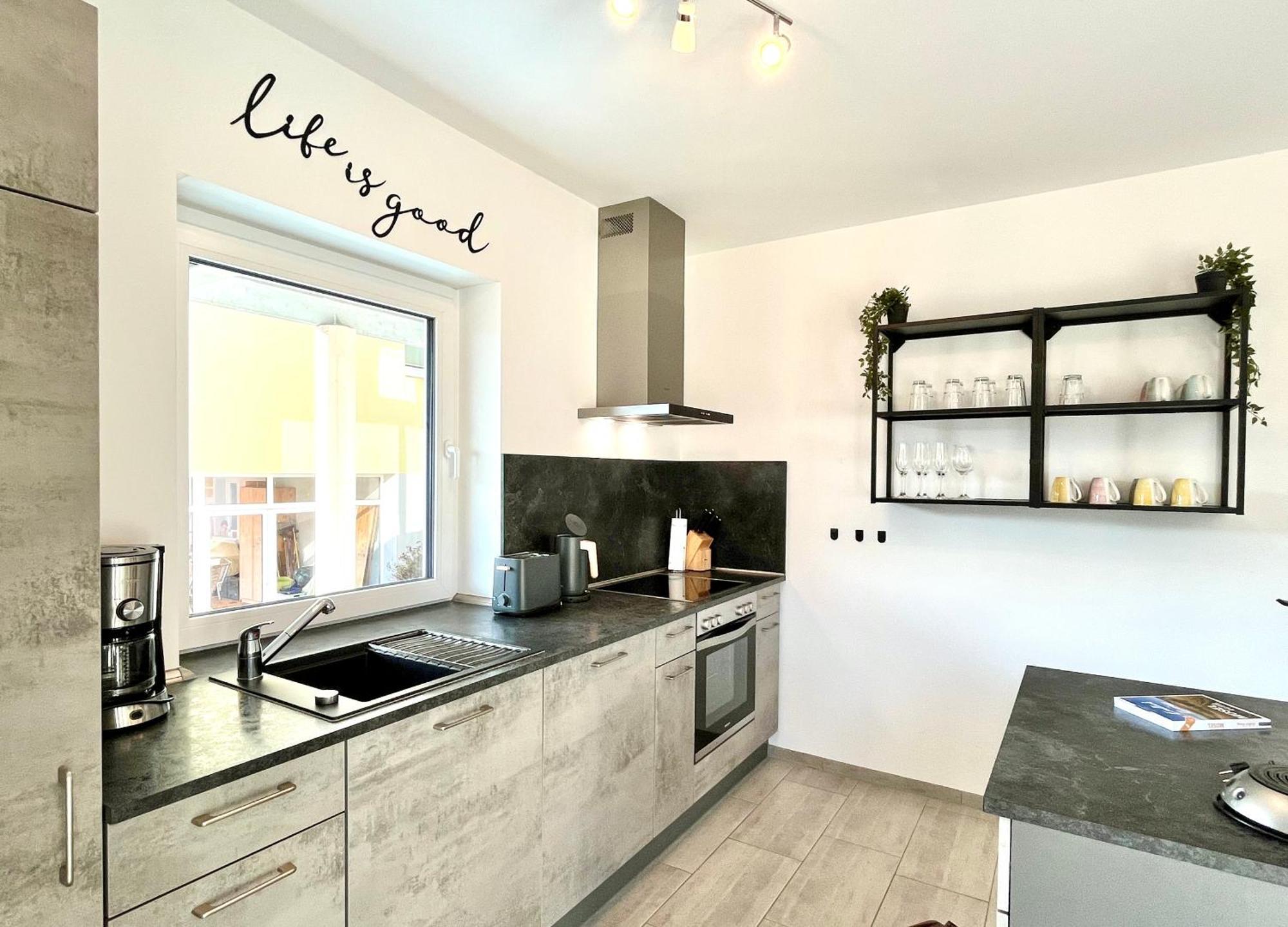 Ferienwohnung Moseltraum, 1-6 Pers, Mit 3 Schlafzimmer Und Panoramabalkon Mueden Ngoại thất bức ảnh